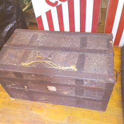 Vintage trunk