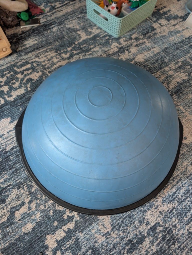 BOSU Ball Balance Trainer 25 Inch Diameter