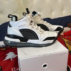 White Jordan Aerospace 720