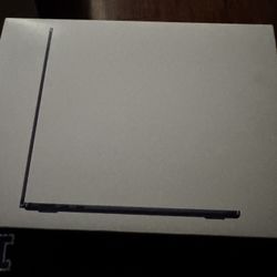 MacBook Air M4 2025 WILL TRADE