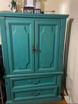 Vintage armoire
