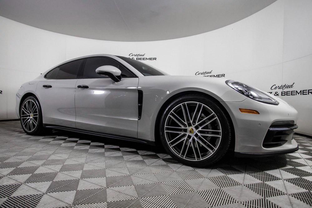 2018 Porsche Panamera