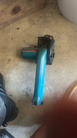 Makita 3 3/8 cordless circular saw