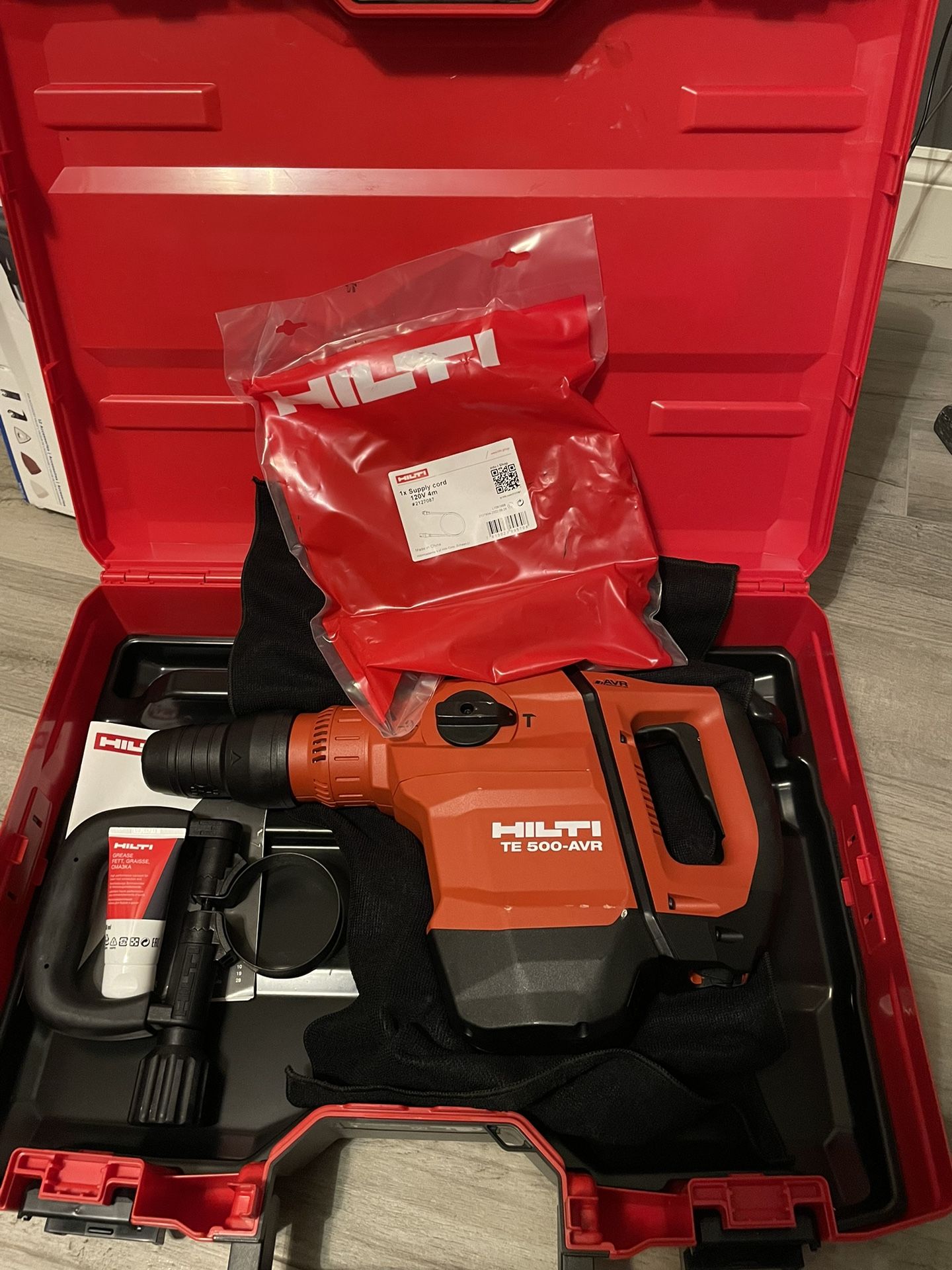 HILTI TE 500-AVR SDS MAX DEMOLITION HAMMER
