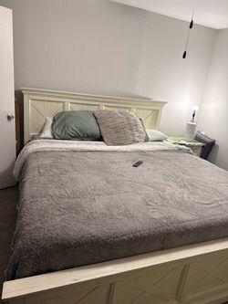 Serta I-Series HYBRID 2000 and Tempur-pedic ergo smart base