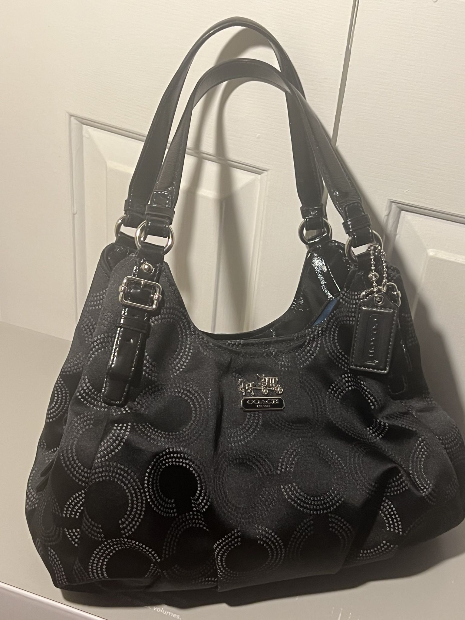 Brand NEW Coach F16505 Madison Dotted OP ART Maggie Shoulder Bag Black/Gray