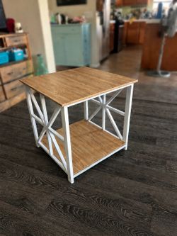 End Table / Side Table – New, Assembled