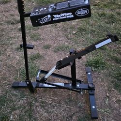 Louisville Slugger Black Flame Pitching Machine