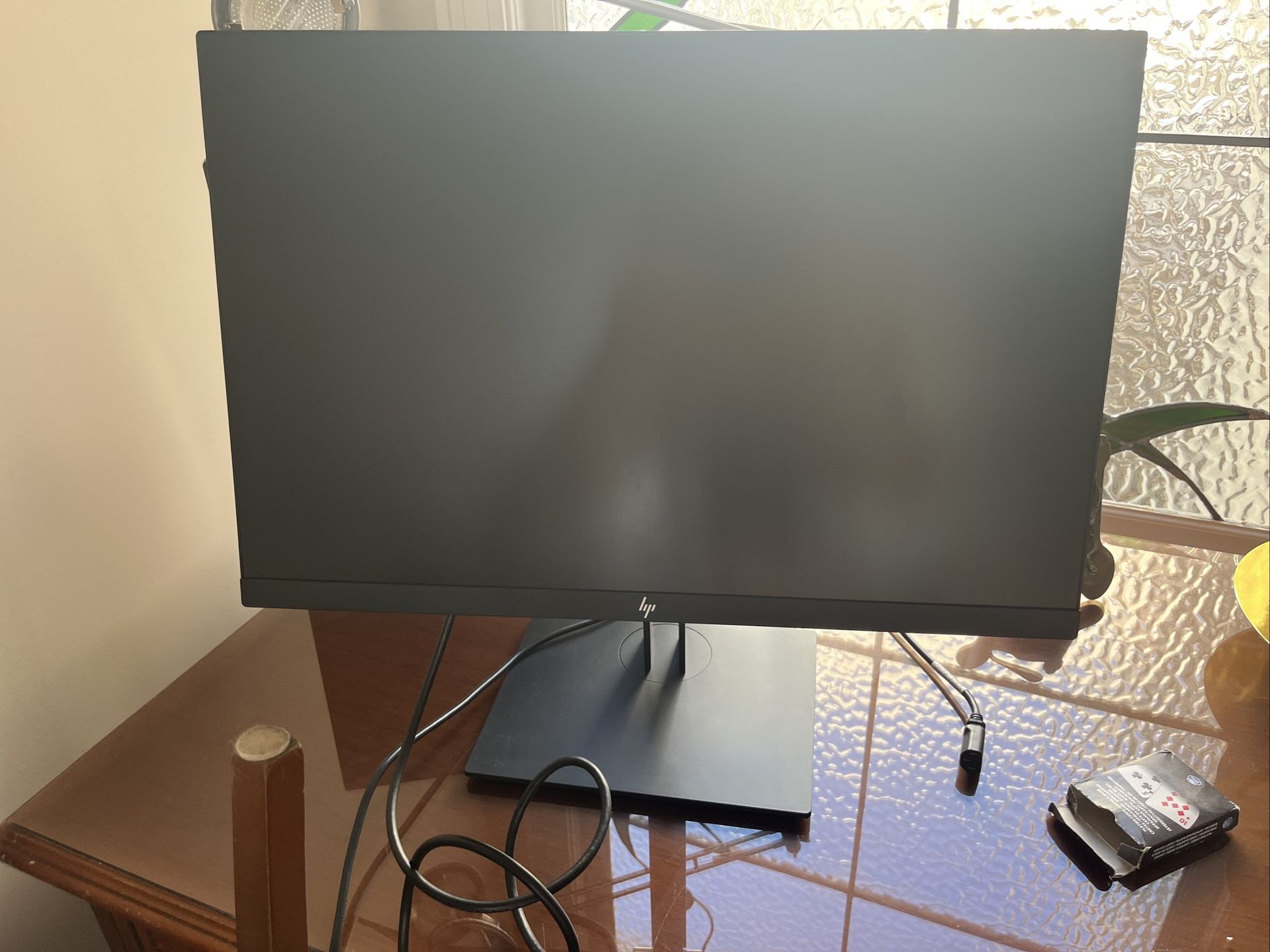 BRAND NEW HP MONITOR