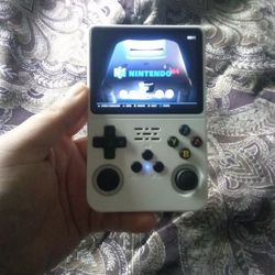 Retro Handheld R36S (Like New)