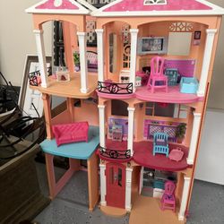 Doll House 