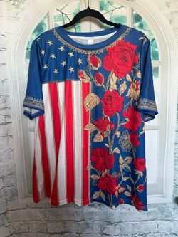 Women’s Top Size L  USA Flag 4th Of July Must Have Gold Stars Stripes Roses