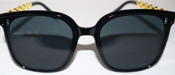 Women's Square Black and Gold High Fashion Sunglasses With Anti-Glare Lenses