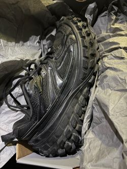Balenciaga defenders size 10