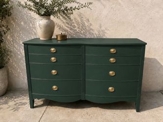 Dixie Park  6-Drawer Dresser