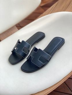 Black Hermes Sandals