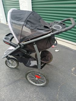 Graco fast action baby  jogger