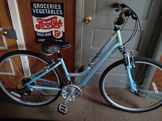 Practically new Diamondback Vital 2, front suspension, 21 speed, aluminum bike