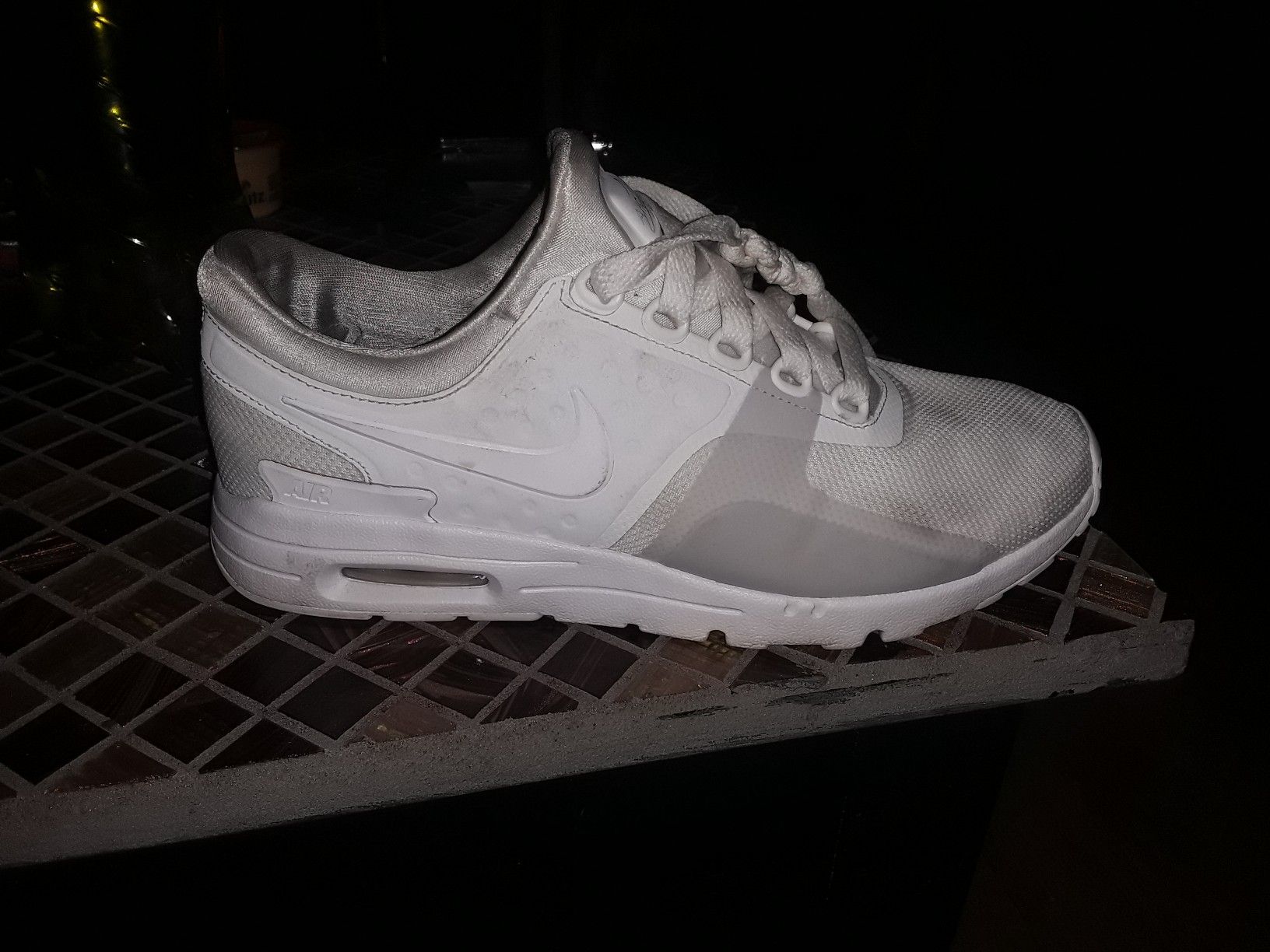 Womens size 6.5 nike air