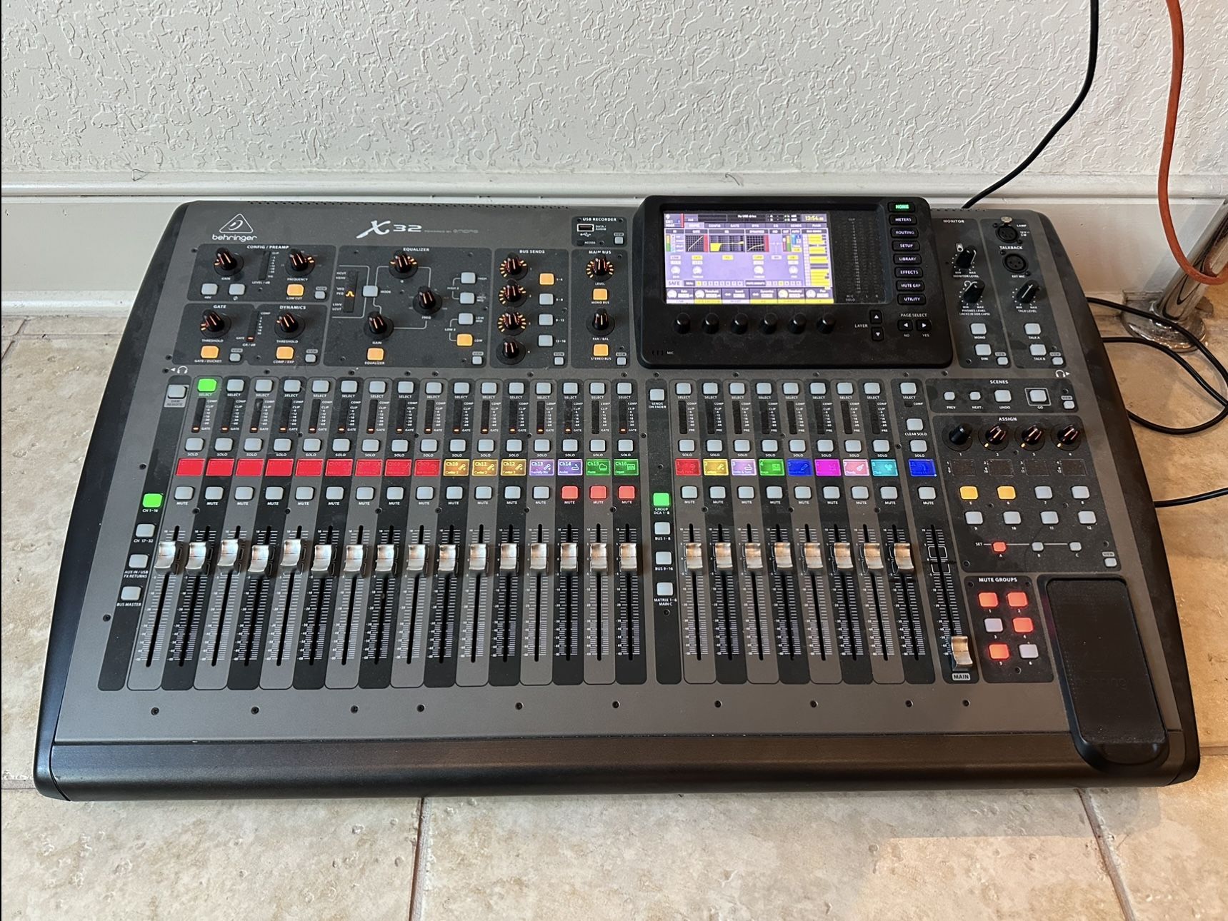 Behringer X32