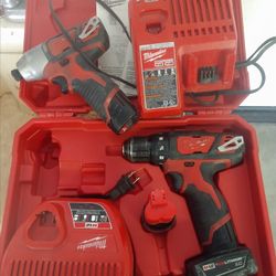 Milwaukee Drill Set M12