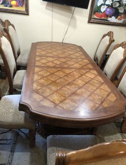 Dinning Table 8 Chairs 