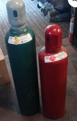 Oxygen and Acetylene tanks almost full