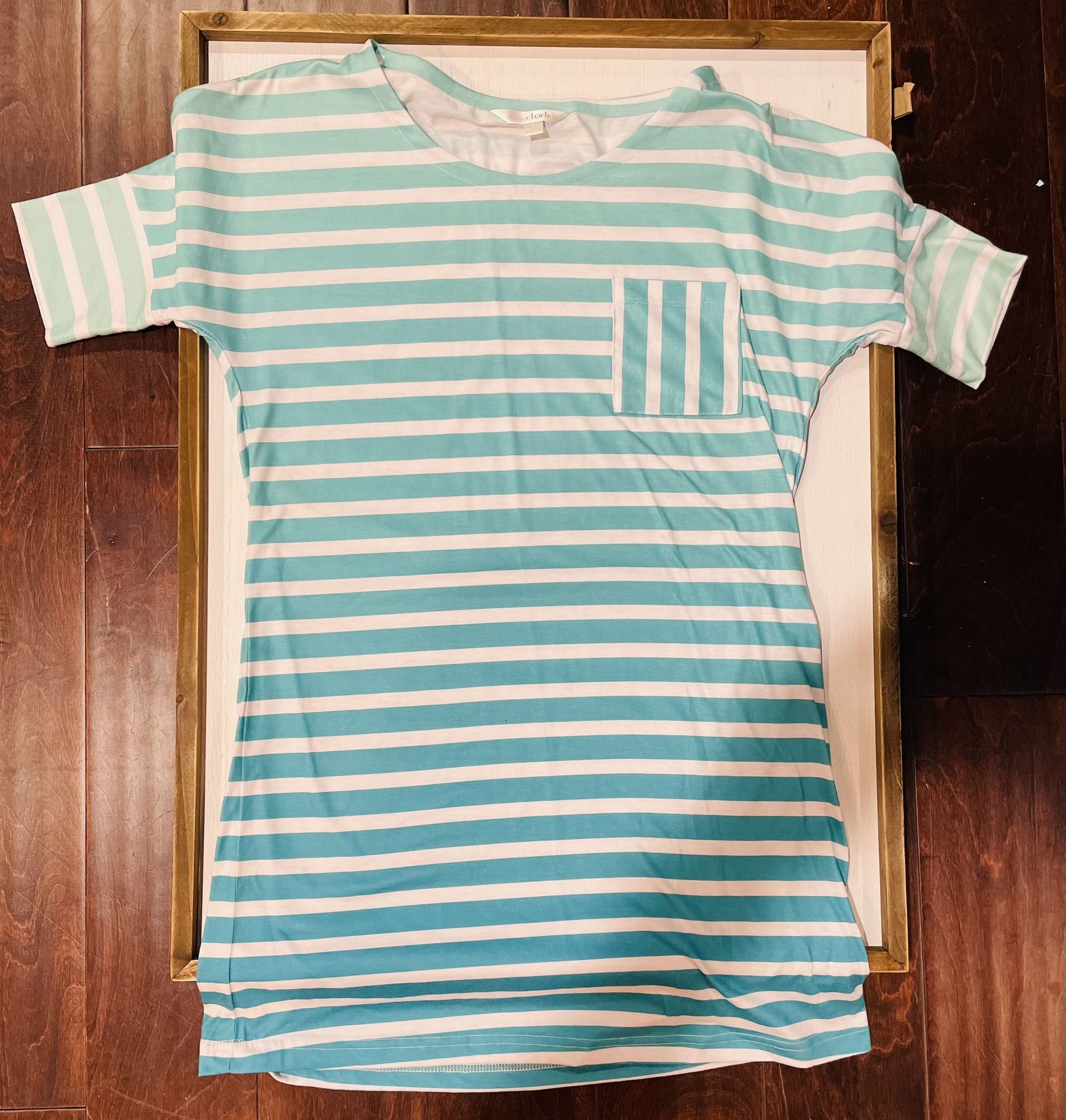 Charming Charlie Women’s Small Teal/Mint & White Horizontal Striped Short Sleeve Shirt/Dress; 95% Polyester 5% Spandex; 27.5” in Height