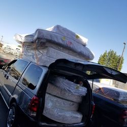 Back to school sale ! Hook kids up with new mattresses