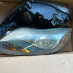 Ford Focus Headlights 