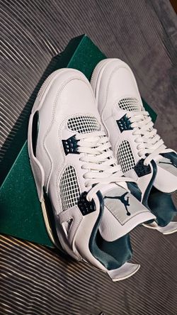 Air Jordan Retro 4