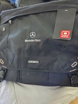 NEW  MERCEDES BENZ LAPTOP/ PORTFOLIO