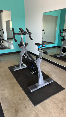 2018 21 Stages SC3 Spin Bike - Good Condition with Shoes &amp; Weights - Round Rock, TX
