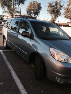 Toyota sienna