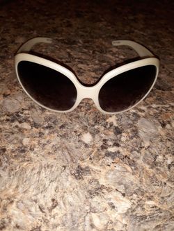 Red carpet women's sunglasses white