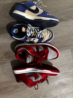 Nike dunk low top  size 7.5 both