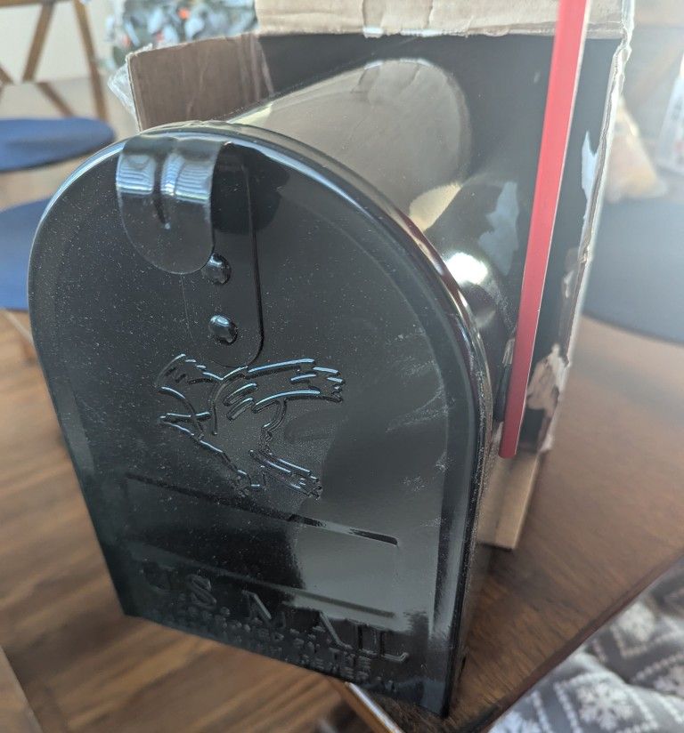 New Galvanized Steel Mailbox