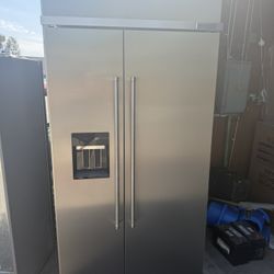 42" Kitchenaid Built In Refrigerator 