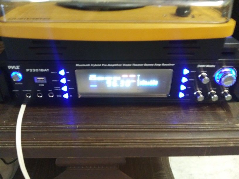 Pyle p3301bat BLUTOOTH 3000 Watt Hybrid Pre Amplifier