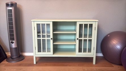 Target Threshold Windam 2 door cabinet
