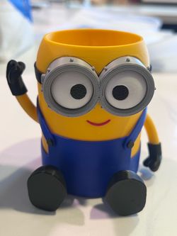 3D minion pencil/phone holder