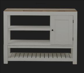 Rooms to go console ($150)