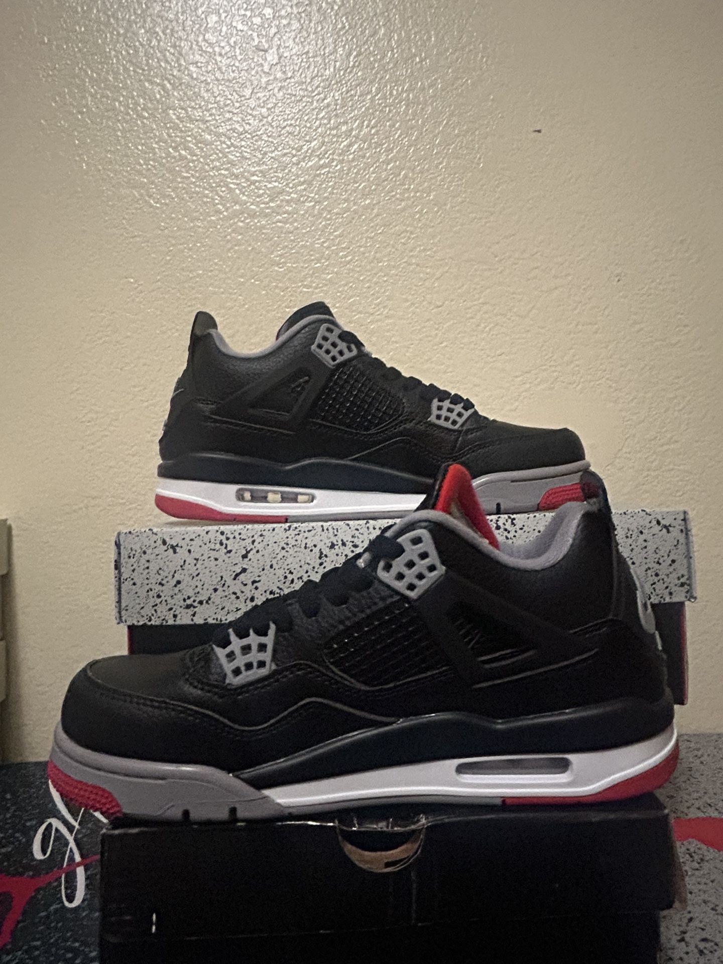 Jordan 4 Bred Reimagined Size 9.5