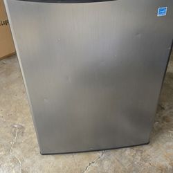 Danby Designer Mini Fridge Refrigerator Stainless 4.4 Cu