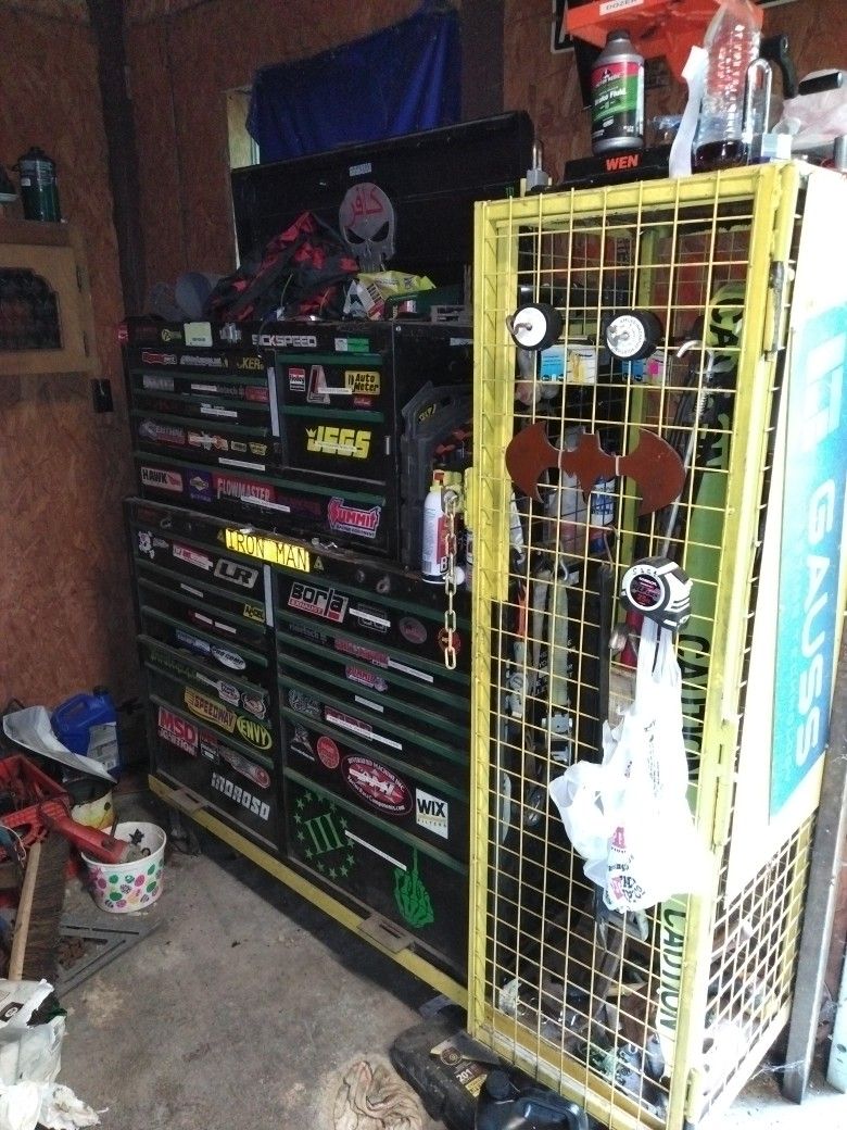 5'9" Wide 4'6" Tall Tool Box Full Of Tools