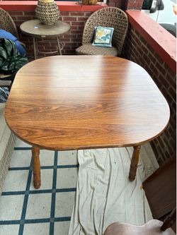 Wood Dining Table Set with 4 Chairs + 2 Leaves