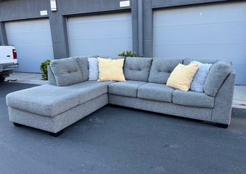 Perfect condition gray living spaces sectional couch !!