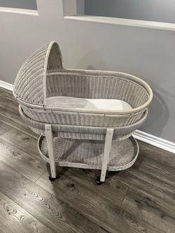 Restoration hardware bassinet
