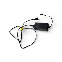 Universal Power Adapter / Charger with AC Plug