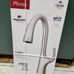 PFISTER - LADERA KITCHEN FAUCET with Soap Dispenser In Stainless Steel Finish